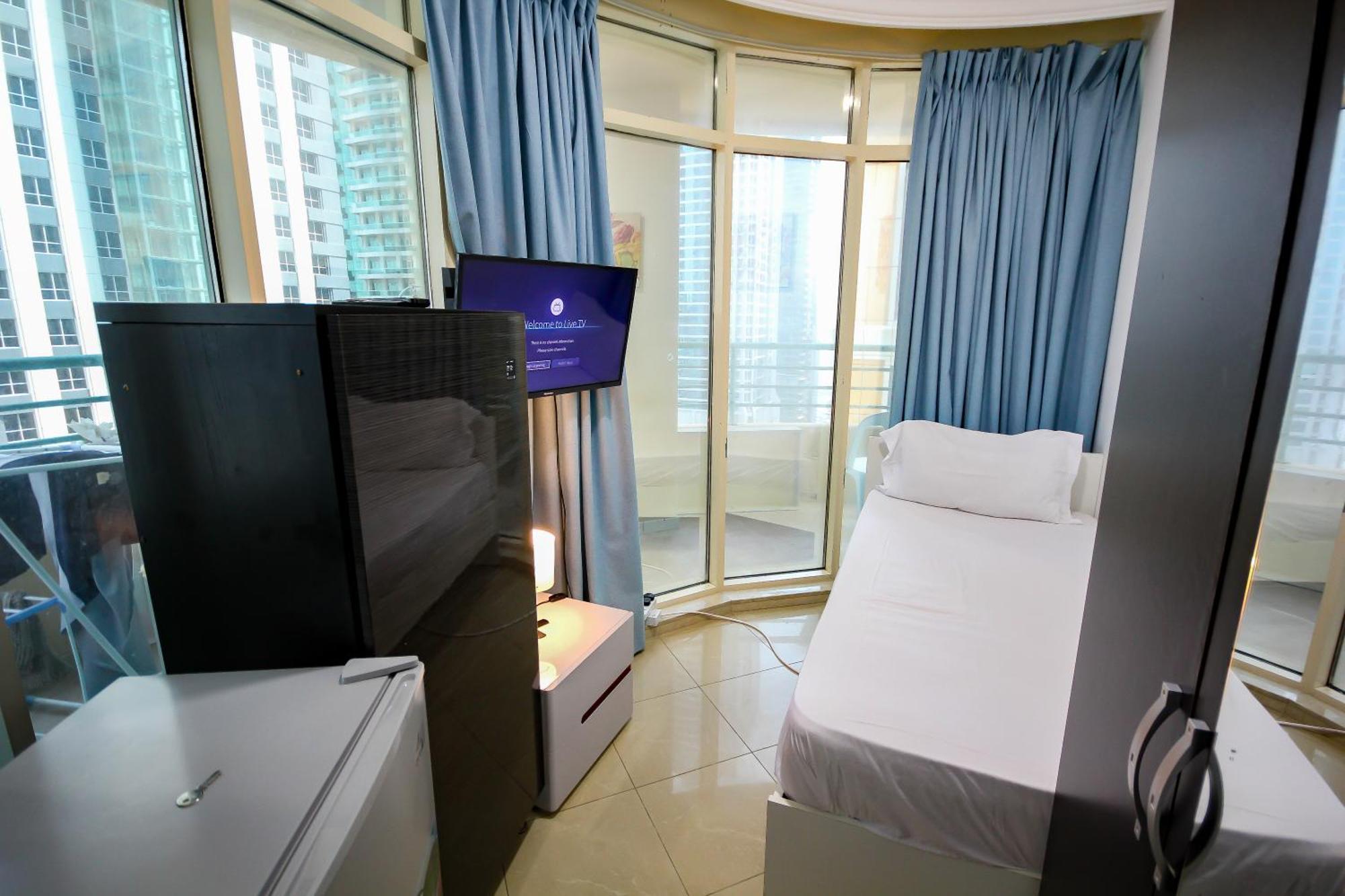 Nice Single Rooms For "Girls" Only In Dubai, Marina Exteriér fotografie