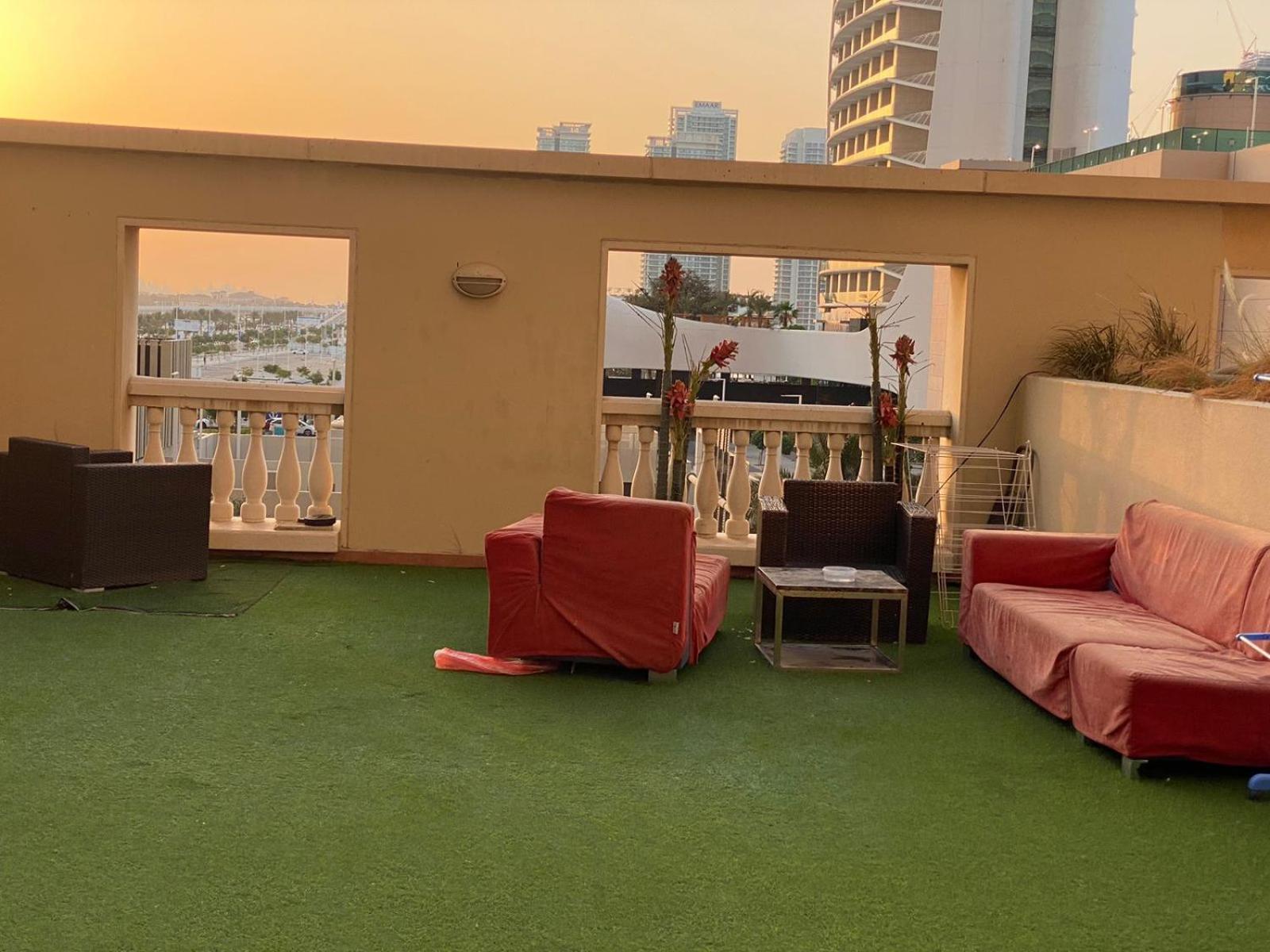 Nice Single Rooms For "Girls" Only In Dubai, Marina Exteriér fotografie