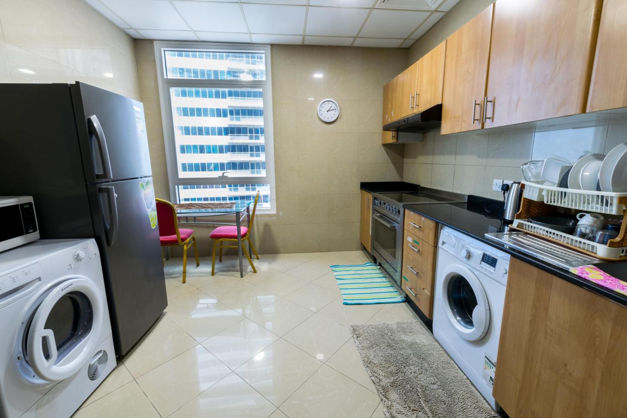 Nice Single Rooms For "Girls" Only In Dubai, Marina Exteriér fotografie