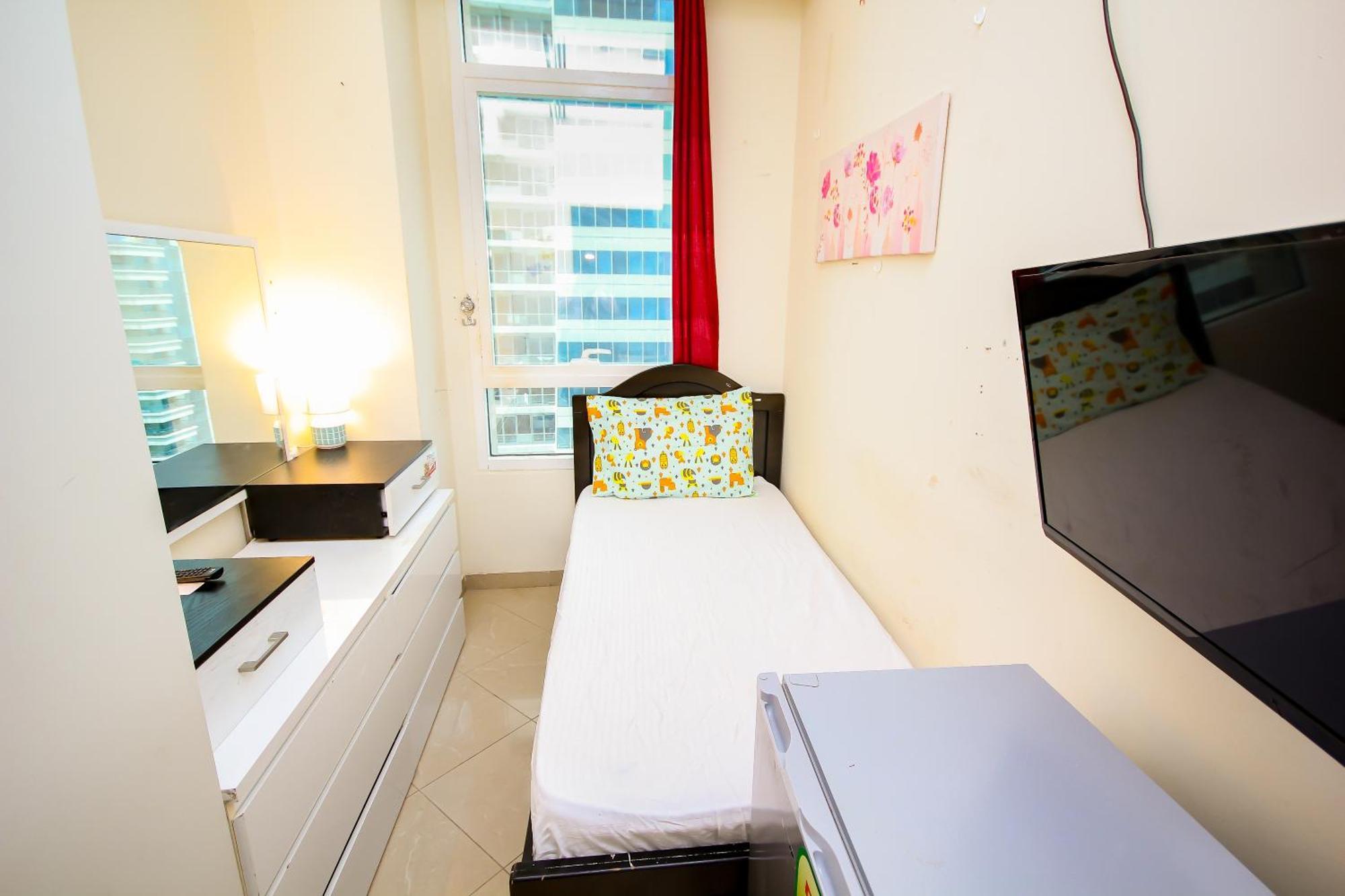 Nice Single Rooms For "Girls" Only In Dubai, Marina Exteriér fotografie