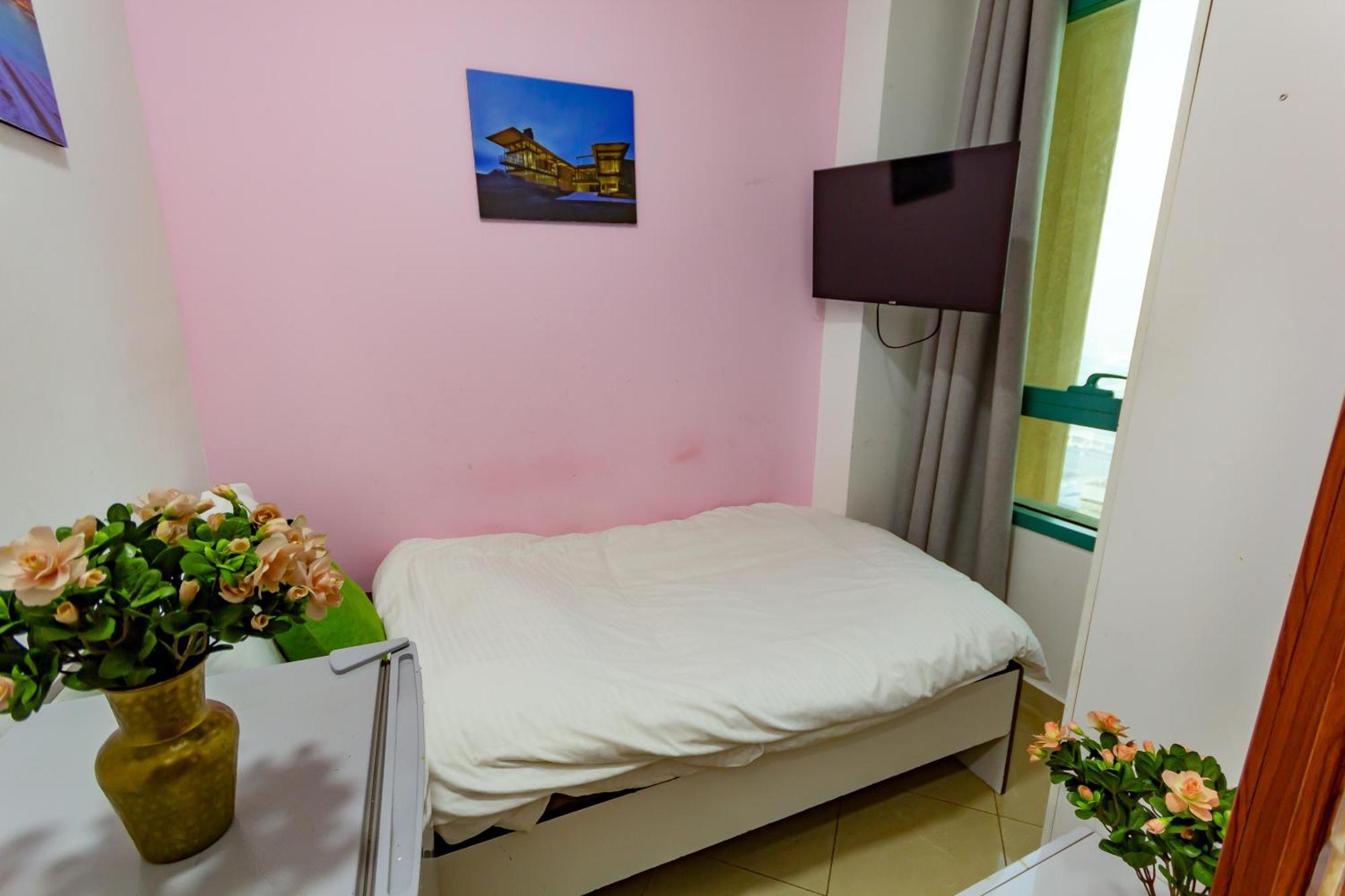 Nice Single Rooms For "Girls" Only In Dubai, Marina Exteriér fotografie