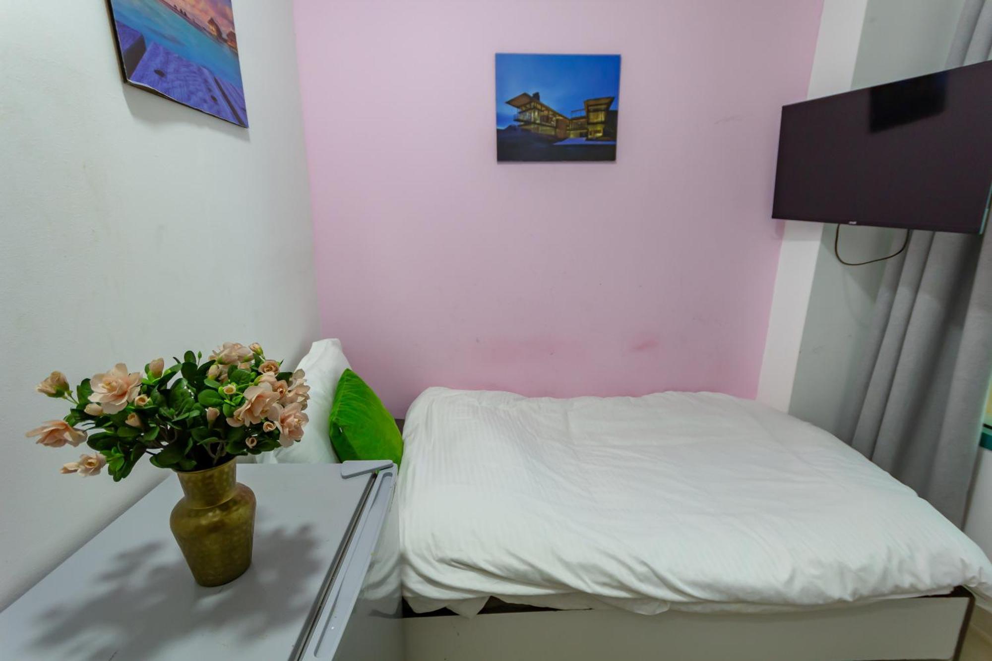 Nice Single Rooms For "Girls" Only In Dubai, Marina Exteriér fotografie