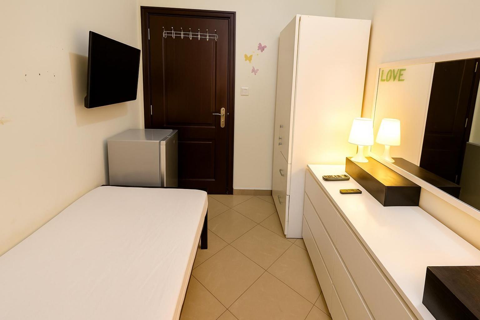 Nice Single Rooms For "Girls" Only In Dubai, Marina Exteriér fotografie